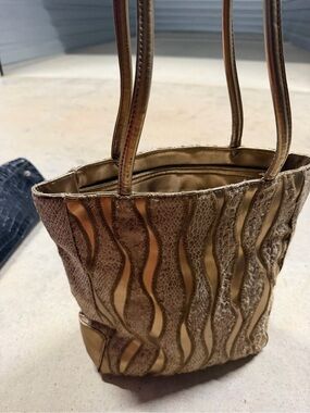 Gold Textured Tote Bag - Women's Everyday Shoulder Bag